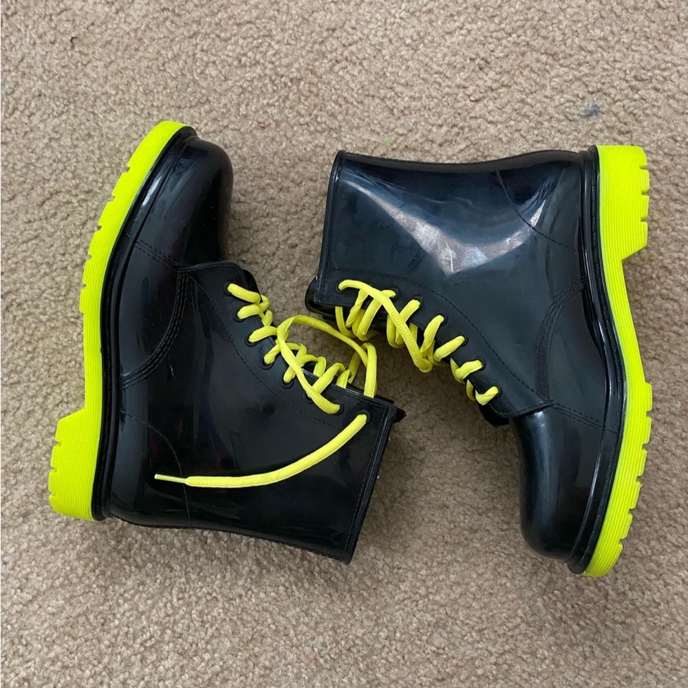Black/Neon Green Lace Up Rain Boots Size 9